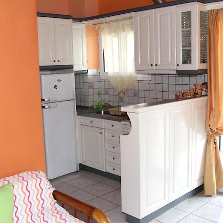 Pantelis Apartments Agios Georgios  Exteriör bild