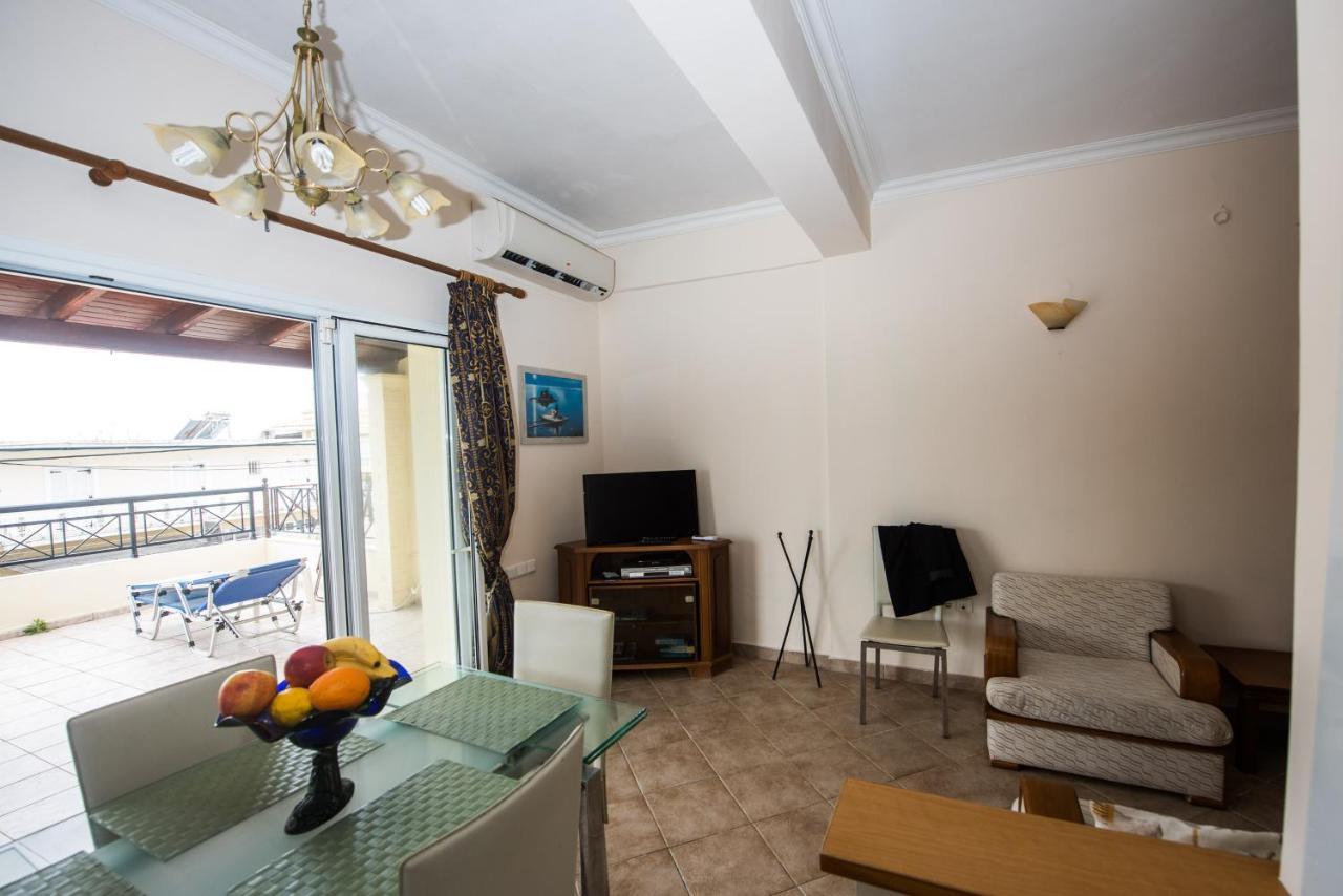 Pantelis Apartments Agios Georgios  Exteriör bild