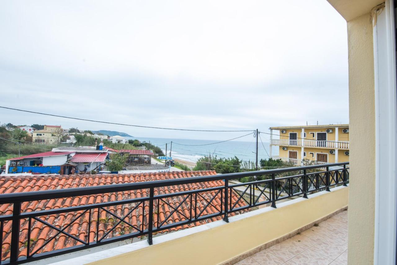 Pantelis Apartments Agios Georgios  Exteriör bild