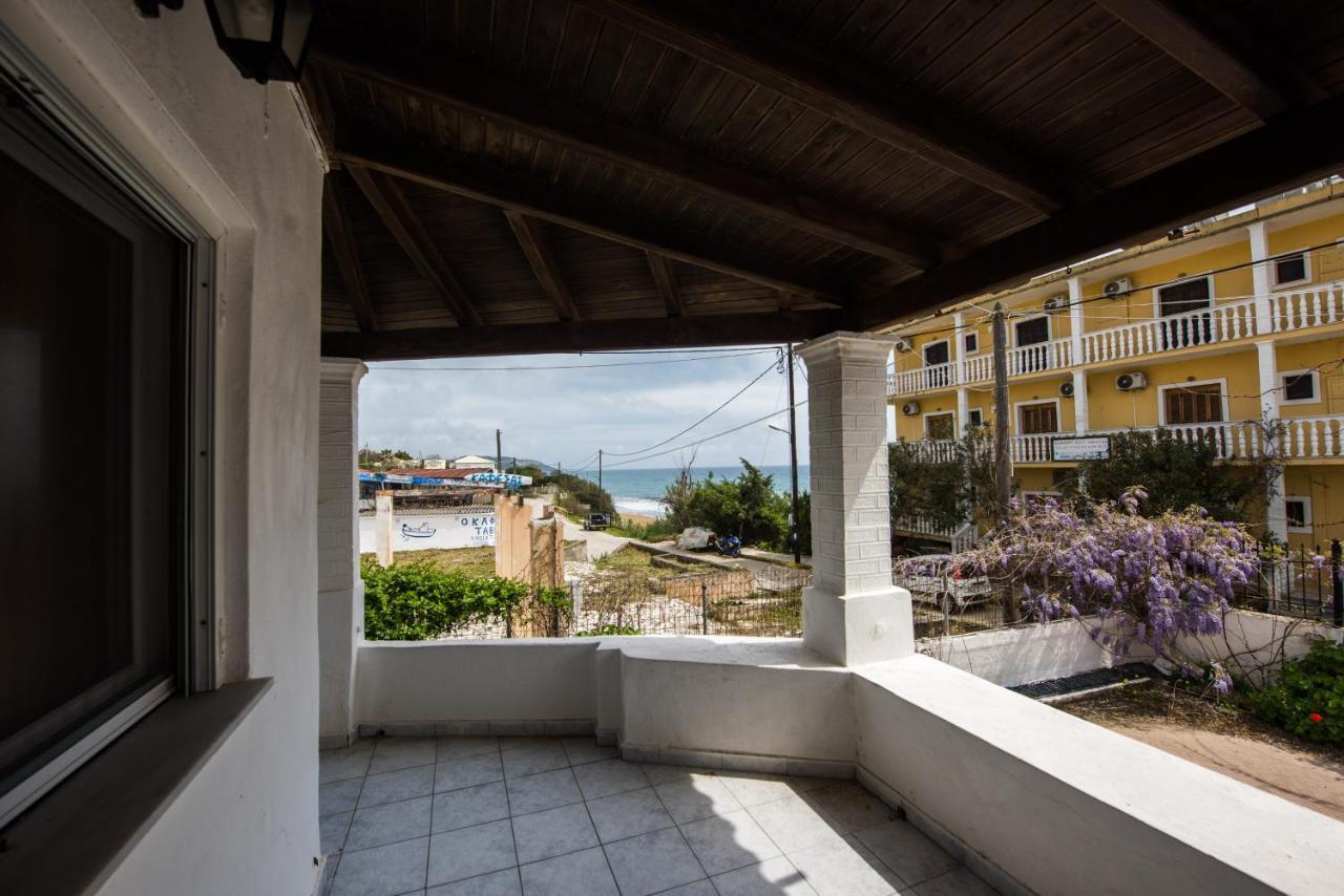 Pantelis Apartments Agios Georgios  Exteriör bild
