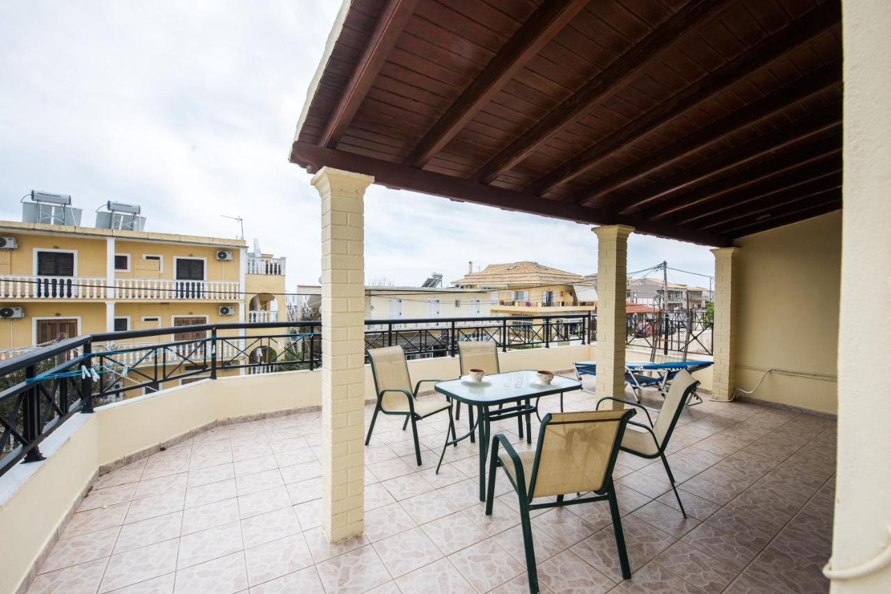 Pantelis Apartments Agios Georgios  Exteriör bild