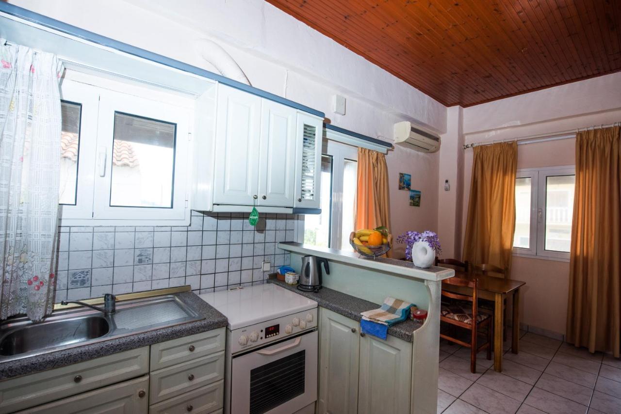 Pantelis Apartments Agios Georgios  Exteriör bild