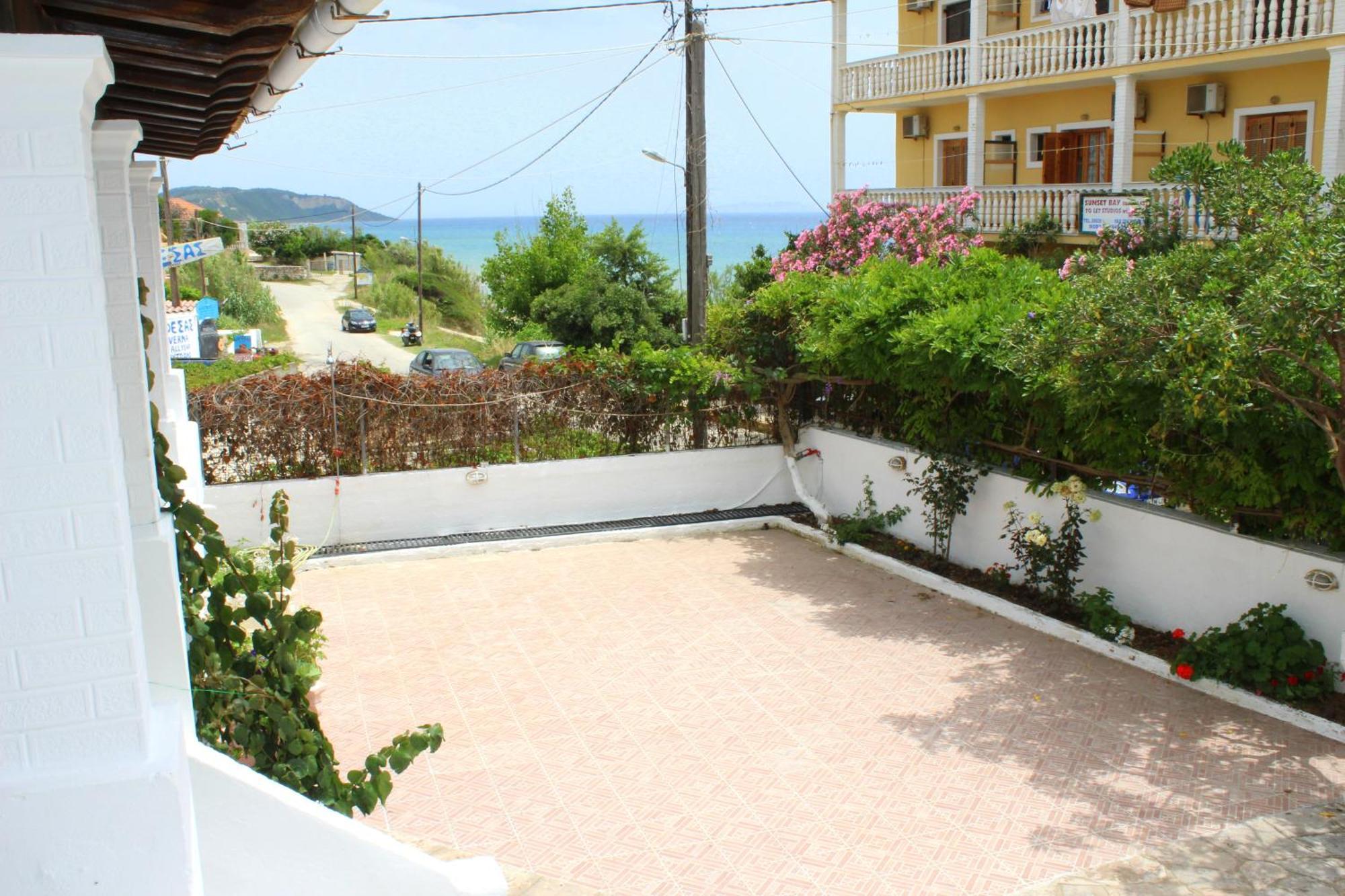 Pantelis Apartments Agios Georgios  Exteriör bild